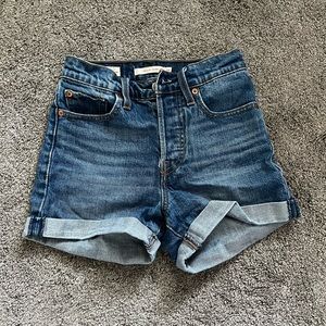 Levi’s Wedgie Shorts